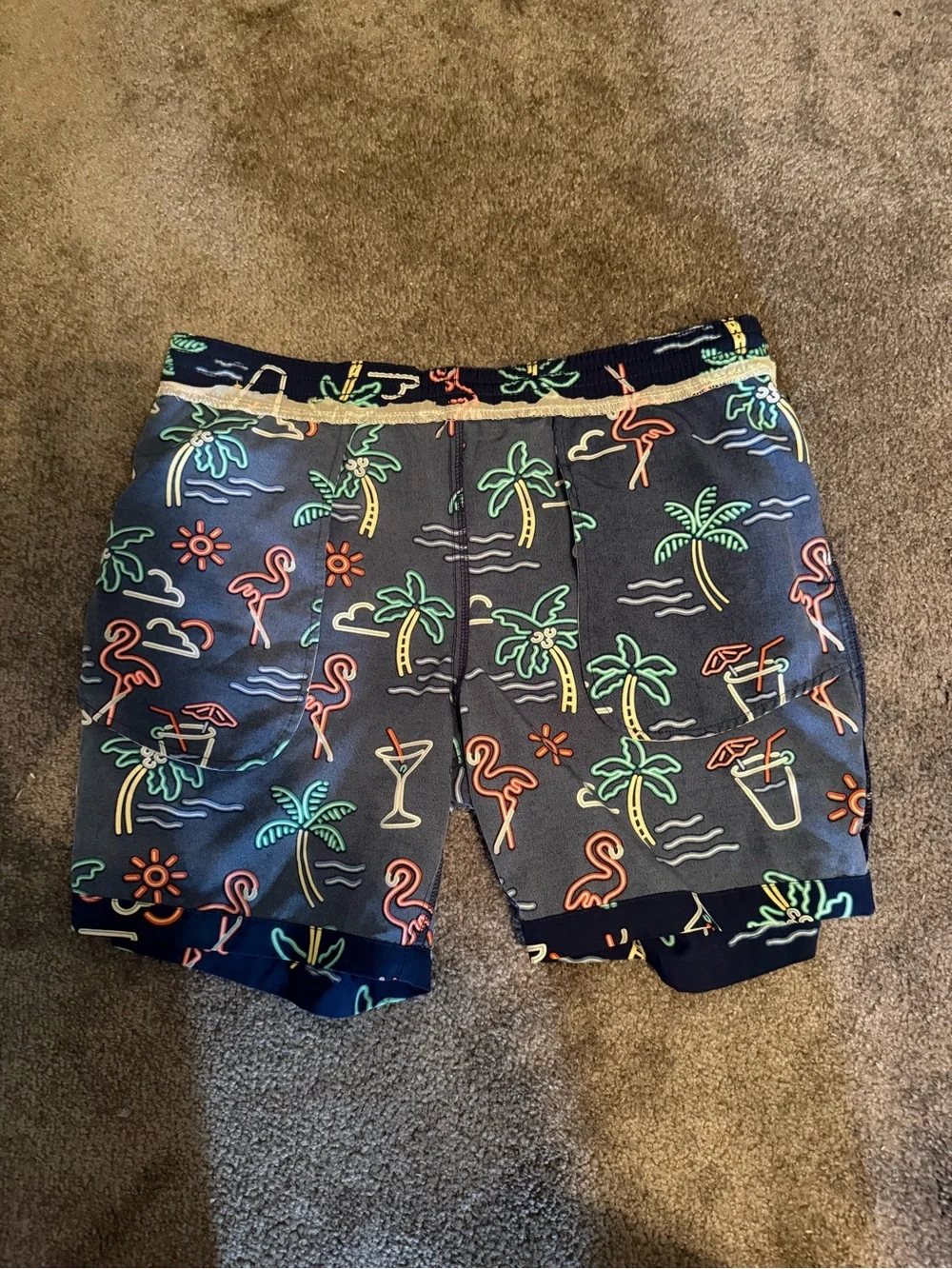 chubbies The Neon Lights 7” Swim Trunks Size Medium